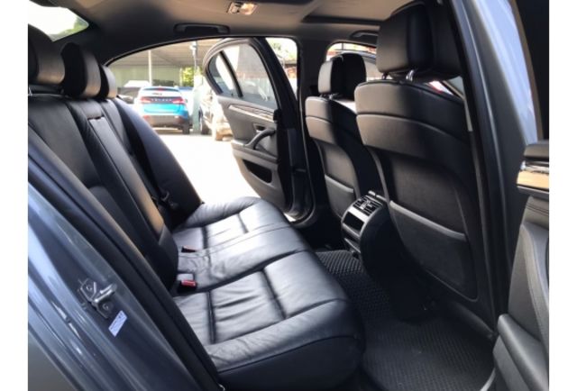 BMW 528I  第16張相片