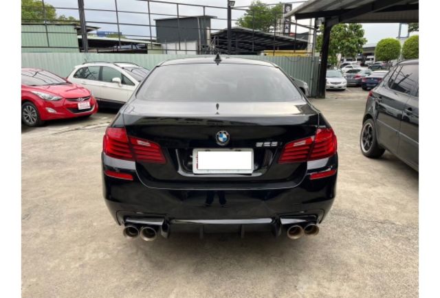 2015 528I 改M版包 改排氣管 客人換賓士 隨便賣 便宜賣  第5張相片