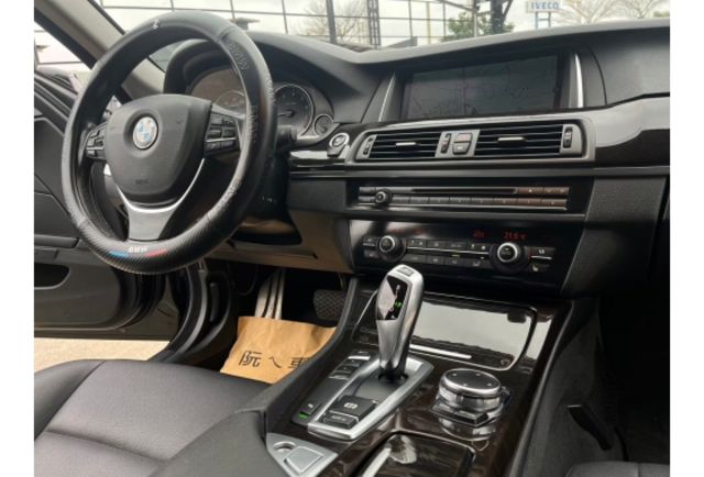 2015 528I 改M版包 改排氣管 客人換賓士 隨便賣 便宜賣  第9張相片