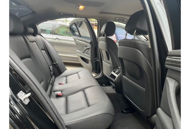 2015 528I 改M版包 改排氣管 客人換賓士 隨便賣 便宜賣  第14張相片