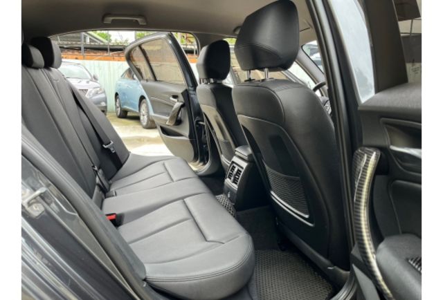 2014 116i SPORT-LINE 1.6  第13張相片