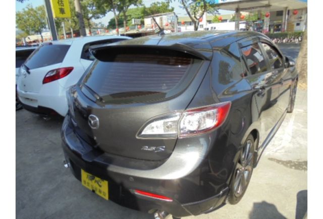 Mazda MAZDA3  第4張相片