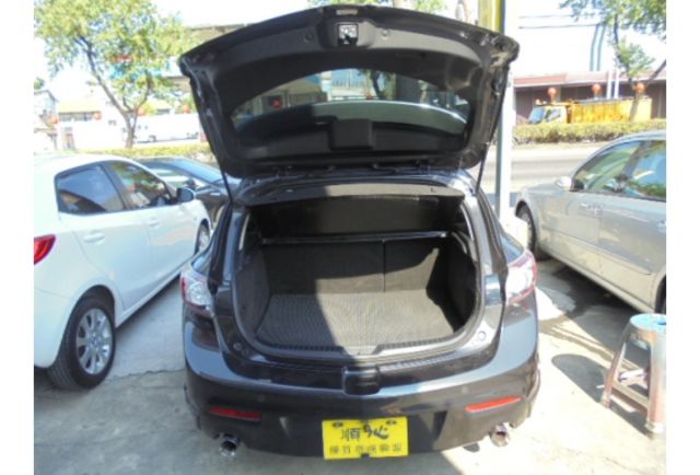 Mazda MAZDA3  第6張相片