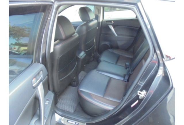 Mazda MAZDA3  第7張相片