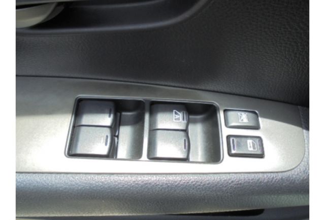 Nissan LIVINA  第7張相片