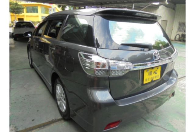 Toyota WISH  第3張相片