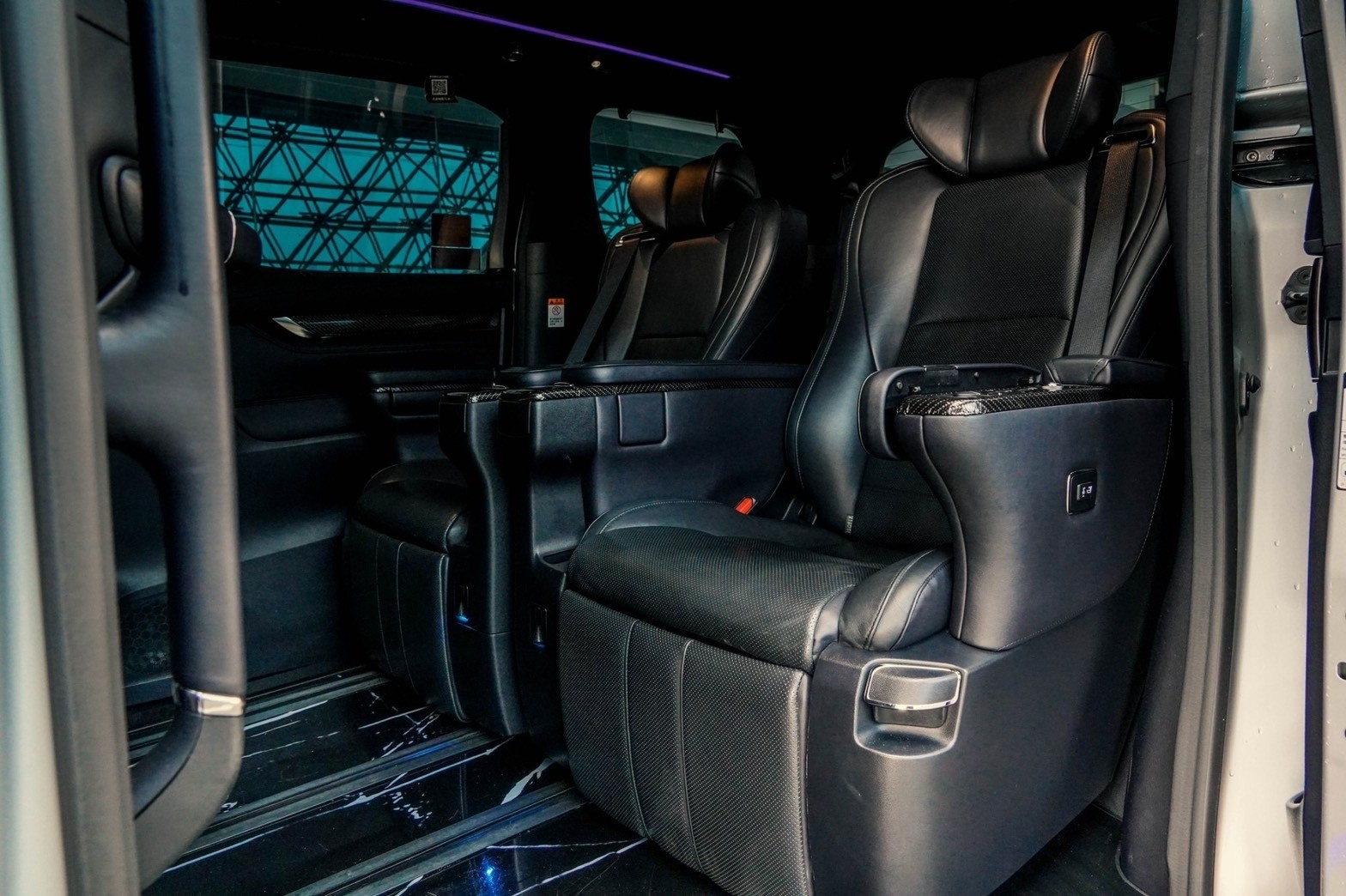 Toyota Alphard 2016 自排 3.5L   第5張相片