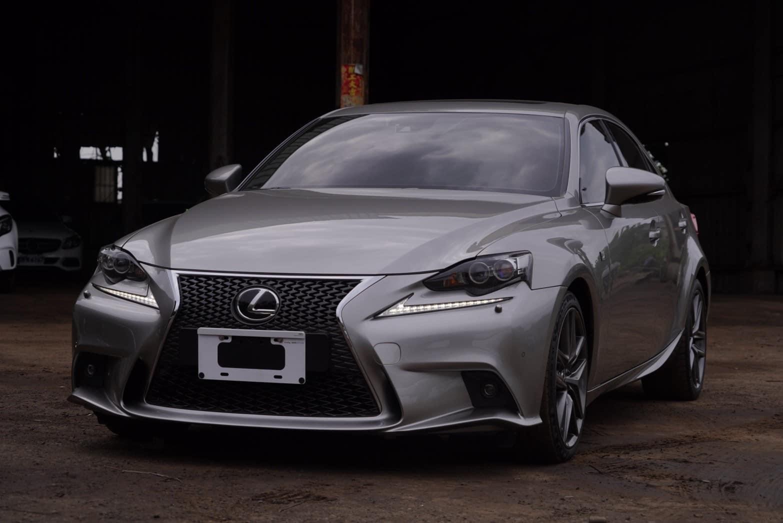 2015 Lexus IS200T F-SPORT NAVI  第1張相片