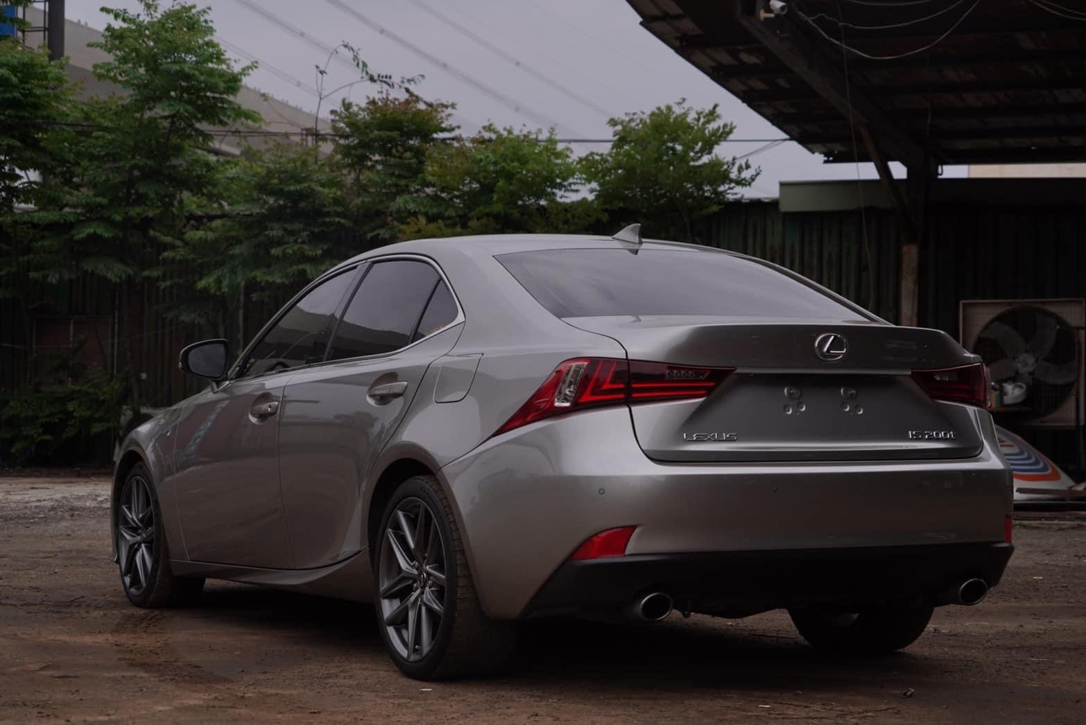 2015 Lexus IS200T F-SPORT NAVI  第5張相片