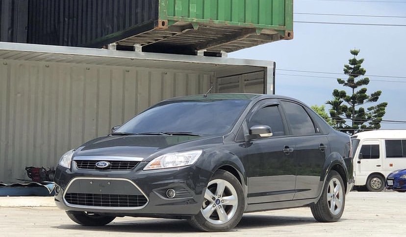 2011 FORD FOCUS  第1張相片
