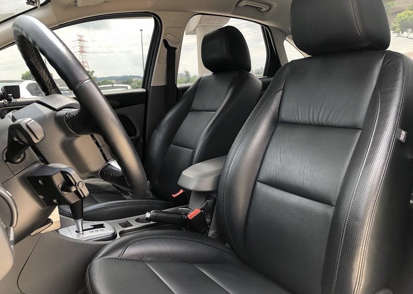 2011 FORD FOCUS  第4張相片