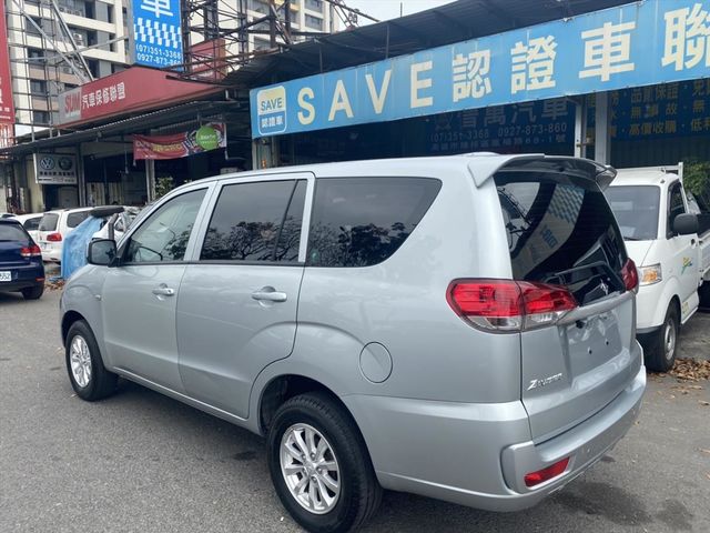 18年~最霸氣的商用休旅車  第2張相片