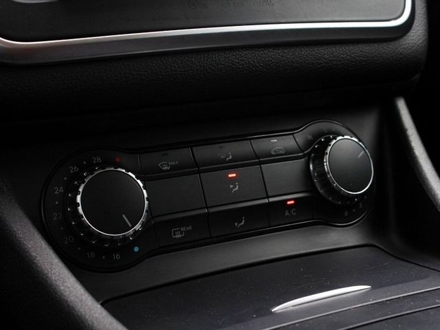 Mercedes-Benz/賓士 GLA200d  第11張相片