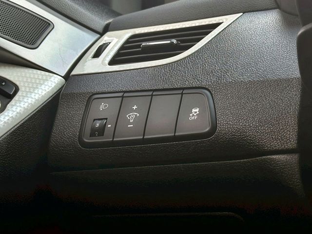 Hyundai Elantra  第15張相片