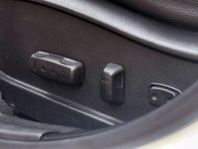 Hyundai Elantra  第18張相片