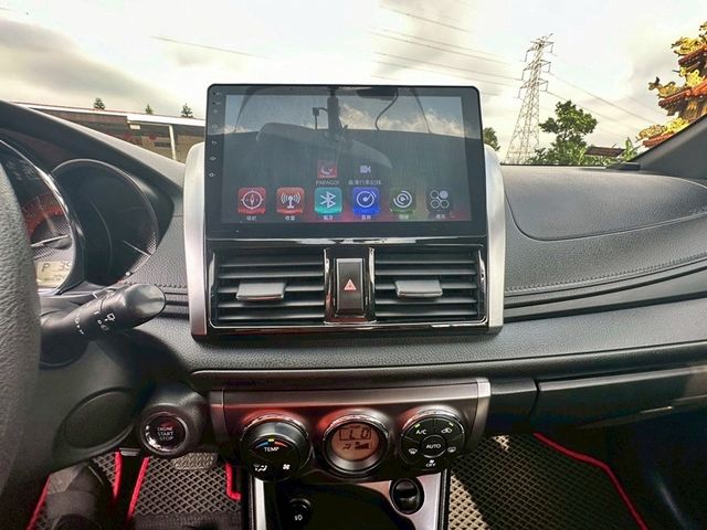 Toyota Yaris  第8張相片