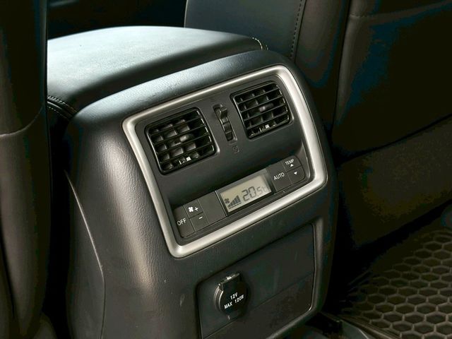 售2017年 INFINITI QX60 旗艦AWD 七人座 白色 跑4.7萬 原鈑件 無待修 可認證 ACC 全景 桃園八德 0987707884汪  第7張相片