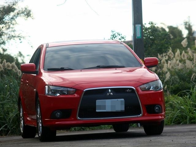 Mitsubishi Lancer  第5張相片