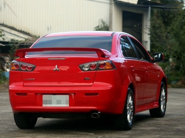 Mitsubishi Lancer  第8張相片