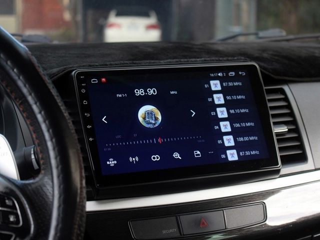 Mitsubishi Lancer  第12張相片