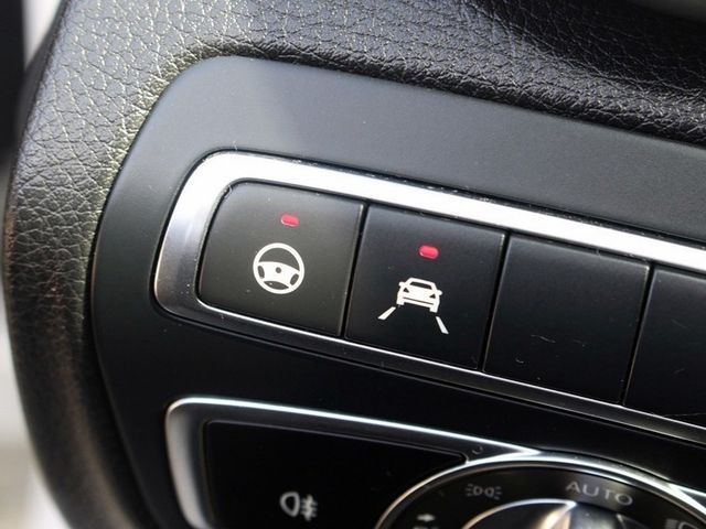 Mercedes-Benz/賓士 C200  第12張相片