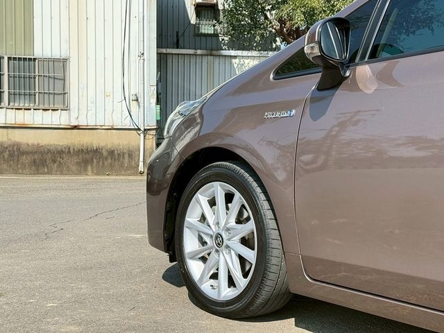 Toyota Prius  第9張相片