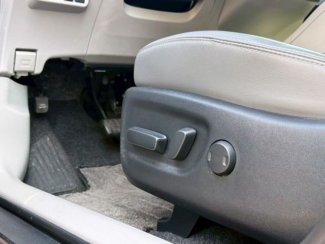 Toyota Prius  第12張相片