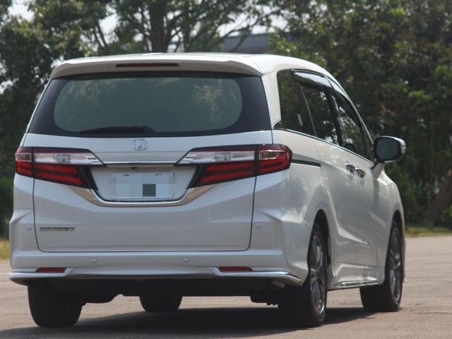 Honda 2019款  Odyssey 2.4 Elite七人座 白色 原鈑件 認證車 里程:5.萬 無待修  0987707884 汪  第7張相片