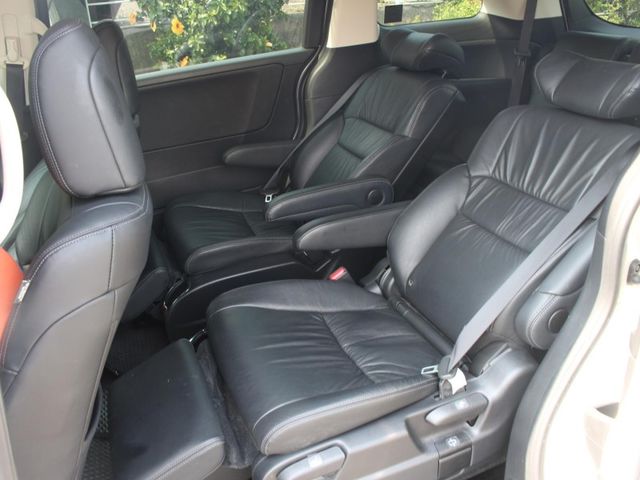 Honda 2019款  Odyssey 2.4 Elite七人座 白色 原鈑件 認證車 里程:5.萬 無待修  0987707884 汪  第15張相片