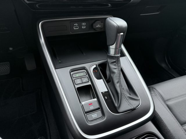 Honda 2024款  CR-V 1.5 Prestige 白色 屁股有小撞 不可認證 里程:1.3萬 無待修  0987707884 汪  第15張相片