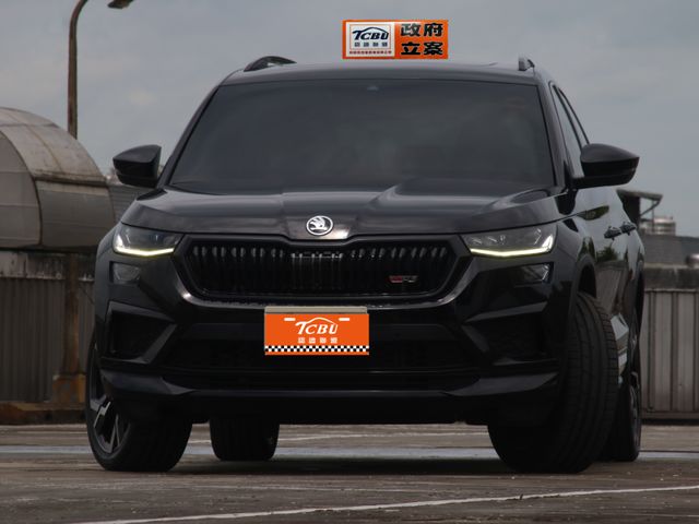 Skoda 2022款  Kodiaq RS 黑色 原鈑件 認證車 里程:5.2萬 無待修  0987707884 汪  第4張相片