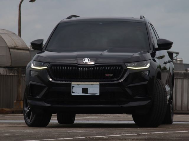 Skoda 2022款  Kodiaq RS 黑色 原鈑件 認證車 里程:5.2萬 無待修  0987707884 汪  第5張相片