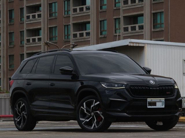 Skoda 2022款  Kodiaq RS 黑色 原鈑件 認證車 里程:5.2萬 無待修  0987707884 汪  第6張相片