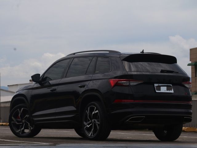 Skoda 2022款  Kodiaq RS 黑色 原鈑件 認證車 里程:5.2萬 無待修  0987707884 汪  第8張相片