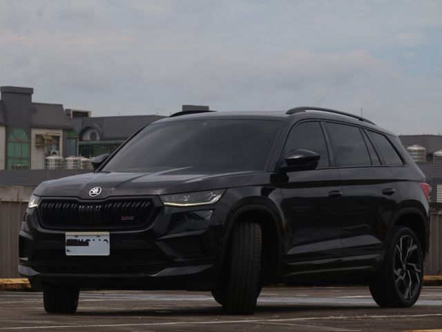 Skoda 2022款  Kodiaq RS 黑色 原鈑件 認證車 里程:5.2萬 無待修  0987707884 汪  第9張相片
