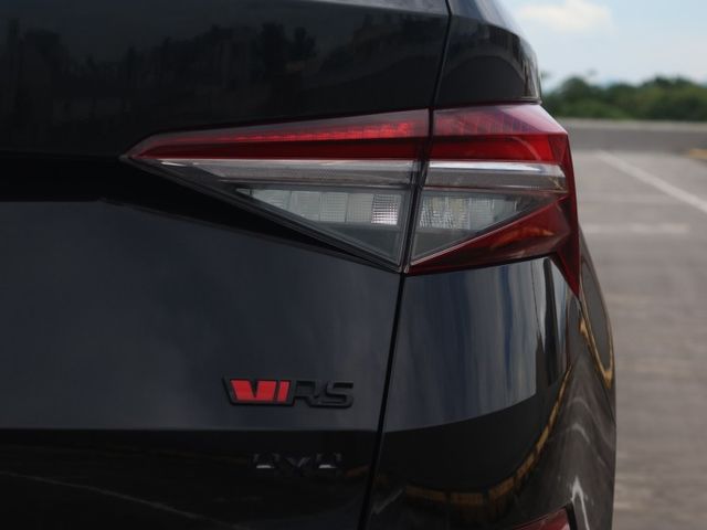 Skoda 2022款  Kodiaq RS 黑色 原鈑件 認證車 里程:5.2萬 無待修  0987707884 汪  第10張相片