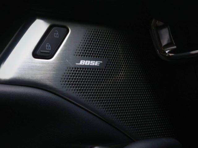 Mazda 2023款   Mazda 3 4D 20S Signature白色  認證車 里程:4.9萬 無待修  0987707884 汪  第3張相片