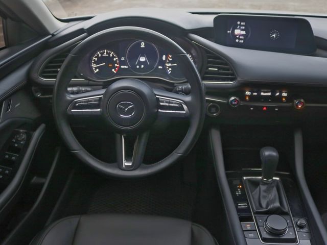 Mazda 2023款   Mazda 3 4D 20S Signature白色  認證車 里程:4.9萬 無待修  0987707884 汪  第10張相片