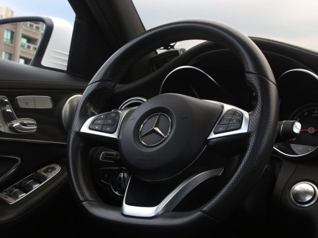 Mercedes-Benz 2014款  C300 4MATIC AMG 白色 原鈑件 認證車 里程:12.6萬 無待修  0987707884 汪  第13張相片