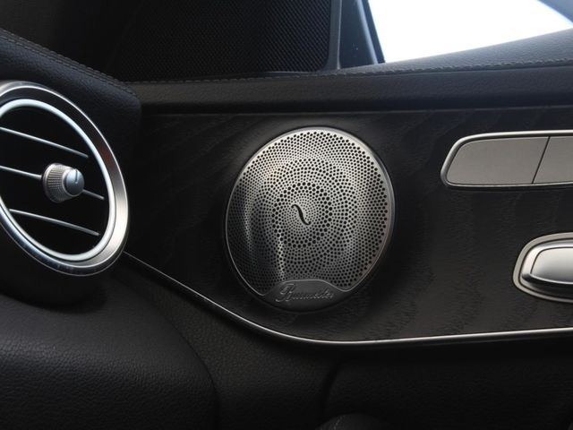 Mercedes-Benz 2014款  C300 4MATIC AMG 白色 原鈑件 認證車 里程:12.6萬 無待修  0987707884 汪  第19張相片