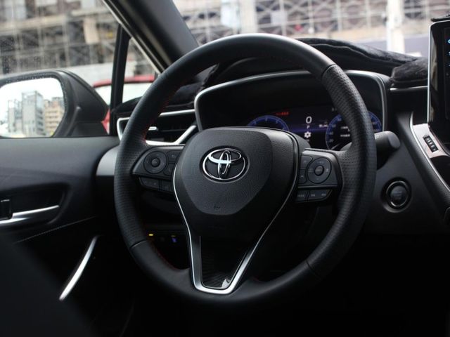 Toyota 2025款  Toyota Corolla Sport 2.0   白色  換左後門左後葉不認證車 里程:5424 無待修  0987707884 汪  第12張相片