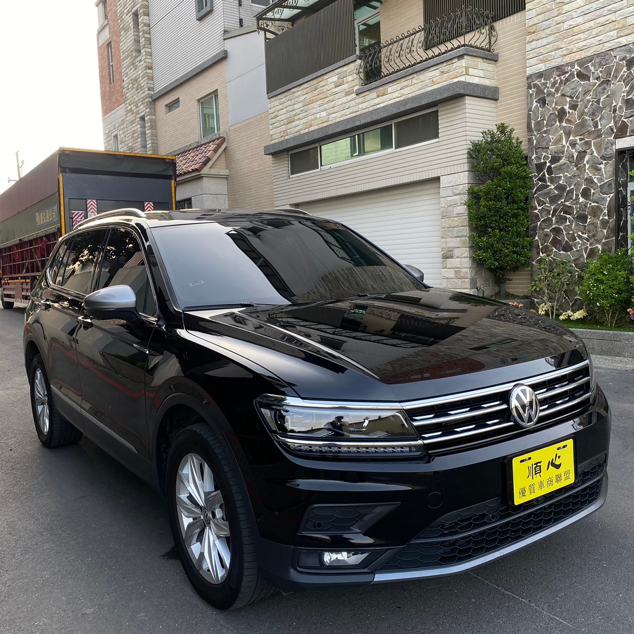台南市三立國際汽車有限公司中古車的價格 Findcar 找車網
