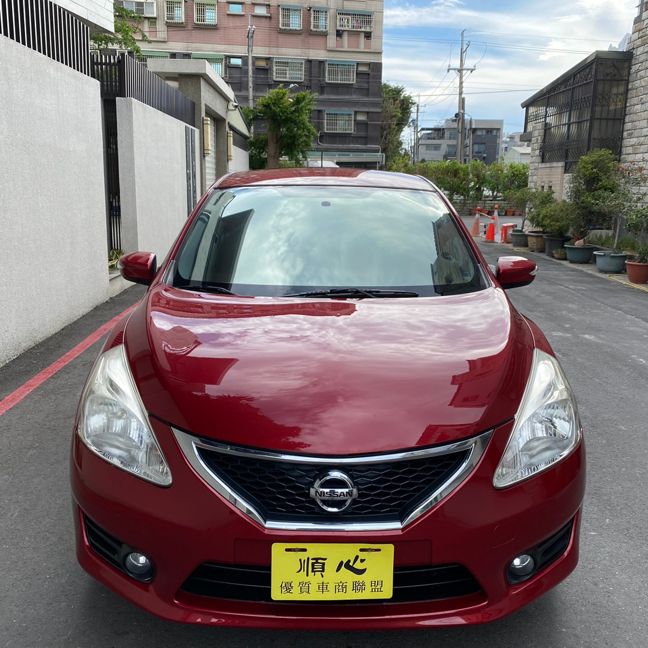 台南市三立國際汽車有限公司中古車的價格 Findcar 找車網