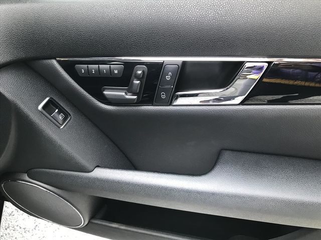 BENZ C200  第13張相片