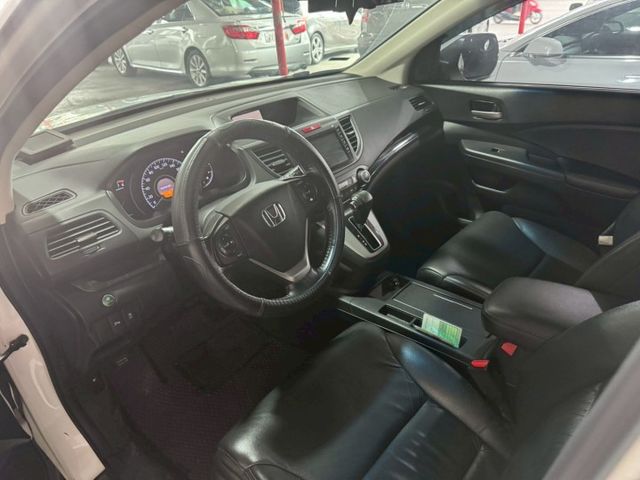 toyota 國民神車全台銷量第一 不用太多介紹 休旅車就買RAV4  第3張相片