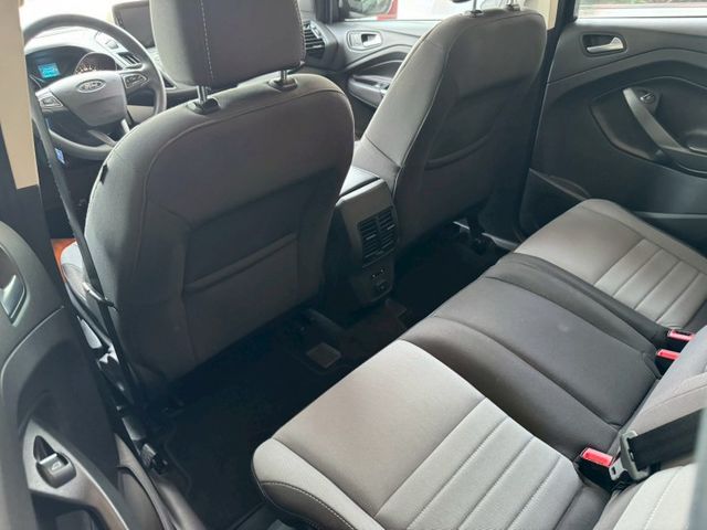 KUGA  第3張相片