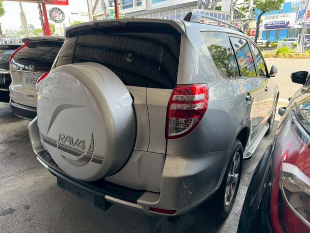 RAV4  第6張相片
