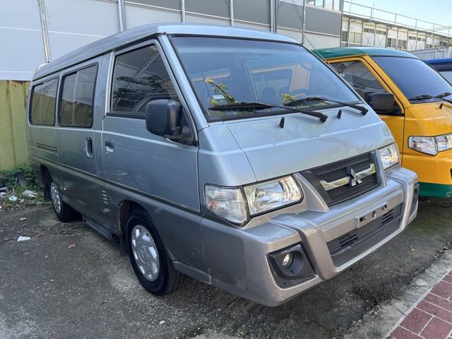 Mitsubishi Delica  第1張相片