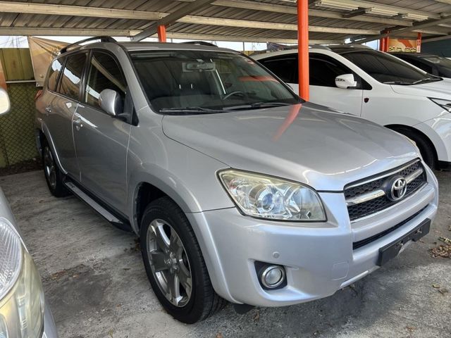 Toyota RAV4  第1張相片