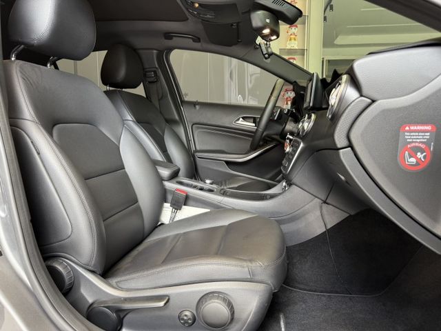 2014年出廠  A200 認證車 里程保證 電動座椅 全景天窗 實車實價 可貸款 歡迎試乘  第12張相片